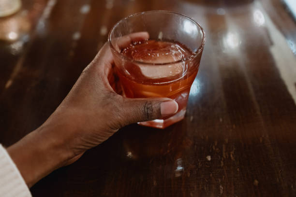 Pombe Ilinifanya Nipoteze Kazi, Marafiki na Heshima—Safari ya Kuacha Ilikuwa Ngumu, Inawezekana