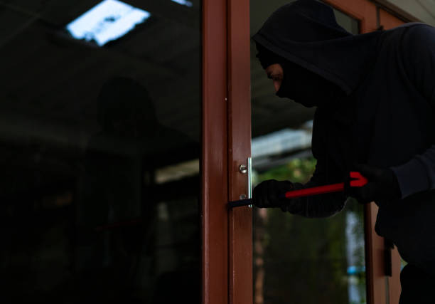 Baada Ya Polisi Kukosa Kunisaidia Kushika Wezi, Nilipata Njia Iliyowashika Kwa Siku Tatu