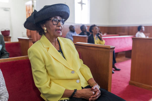 Mchungaji Afunga Kanisa Ghafla Baada ya Washirika Wake Kuanza Kupoteza Fahamu Ibada Kila Jumapili