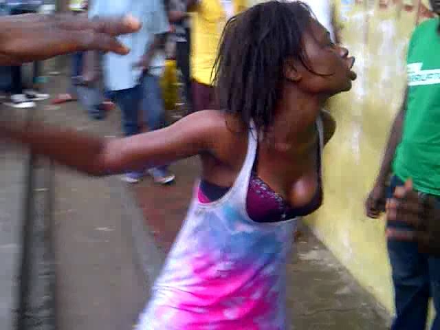 Slay Queen Atokwa Wazimu Baada Ya Kumchukua Mume wa Mwanamke Mwingine Nairobi