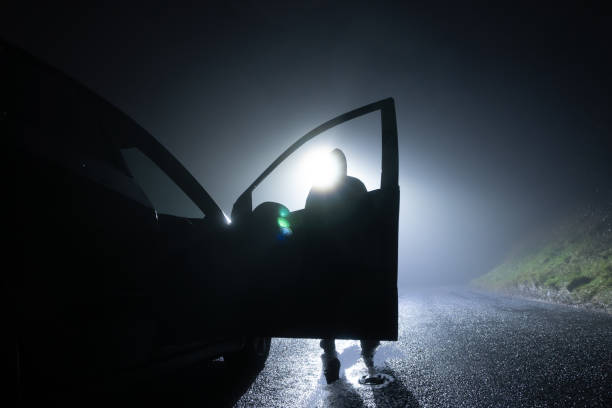 Mke Amvizia Mumewe na Mchepuko Kwenye Gari, Amwagia Maji ya Pilipili