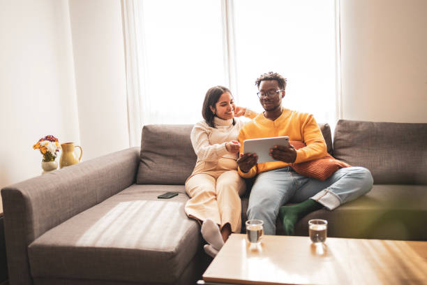 Mume wangu alianza kulala sebuleni na hata kula chakula chake nje