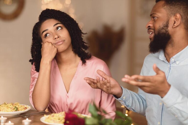Nilivyorejesha Uhusiano Baada ya Mke Wangu Kuacha Kuonyesha Hisia Za Upendo