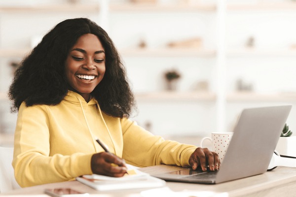 Nilivyorejea Kwenye Masomo na Kufanikiwa Baada ya Kupoteza Mwelekeo Kupitia Mwongozo Ulioniamsha Upya