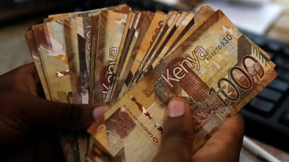 Mwanaume Aliyetajwa Kama Mbakaji Atabasamu Baada ya Mahakama Kugundua Mtego wa Pesa wa Mwanamke