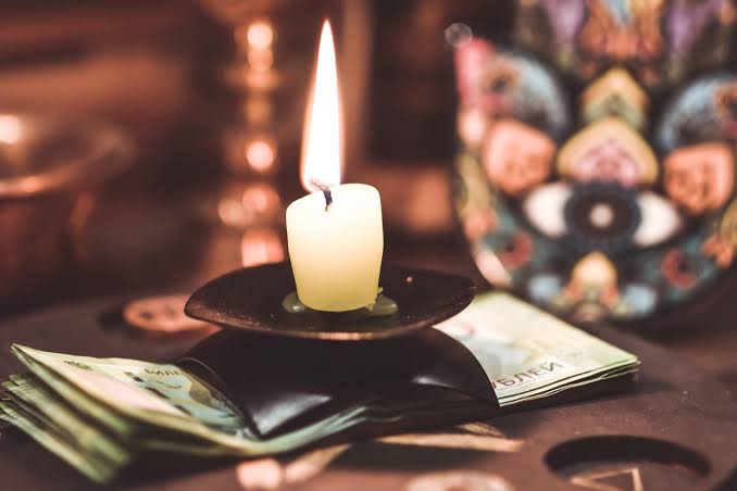 Biashara Yangu Ilikuwa Inakufa Mpaka Nilipofanya Rituali Moja Rahisi, Wateja Wakaanza Kumiminika