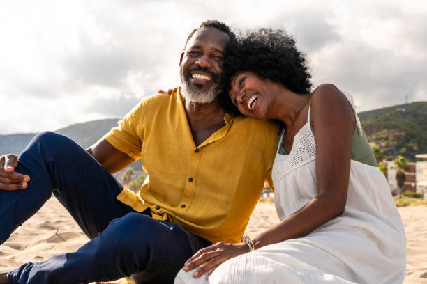 Nilichelewa Kuolewa Hadi Nikafikisha Miaka 42, Leo Nina Ndoa Yenye Furaha na Mtoto wa Kwanza