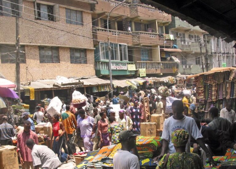 Nilikaa Bila Kupata Mteja Kwa Miezi Sita Leo Watu Wanasubiri Zamu Ili Kuhudumiwa