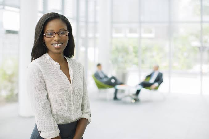 Niliingia Kwenye Usaili wa Kazi Zaidi ya Mara Kumi Bila Mafanikio, Mpaka Nyota Yangu ya Kibali Iliposafishwa na Kupata Kazi ya Ndoto Zangu