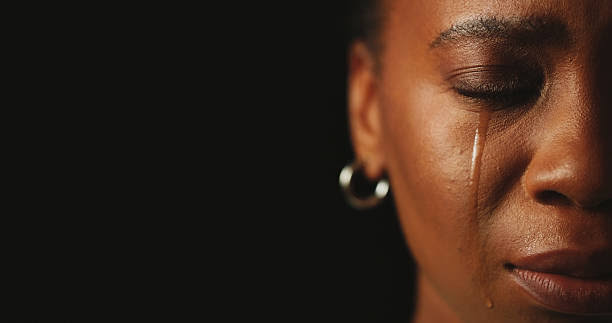 Ndugu wa Mume Wangu Walinifukuza na Kuninyang’anya Mali Zote Baada ya Kifo Chake, Mpaka Nambari Hii Iliponirudishia Haki Yangu