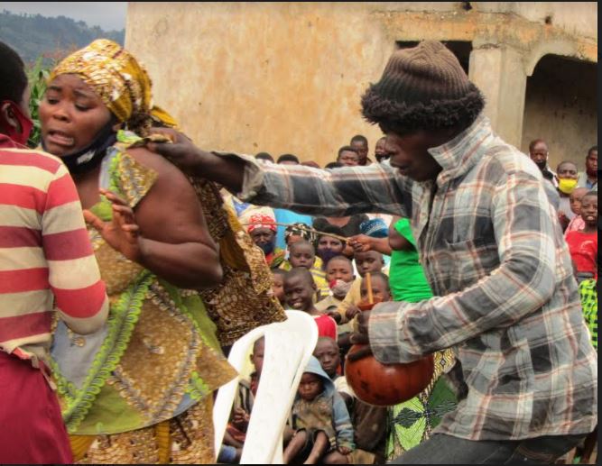 Mume Wangu Alipofariki Ndugu Zake Nao Walitaka Kuninyang’anya Mali Zote, Mpaka Visomo Hivi Viliponisaidia Kupata Haki Yangu