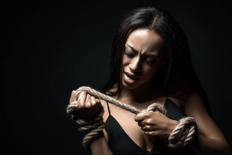 Nilichoka Kusalitiwa na Kuumizwa Moyo Kila Siku, Mpaka Tiba Hii ya Kiasili Ilipomfunga Mpenzi Wangu na Kunipenda Mimi Pekee